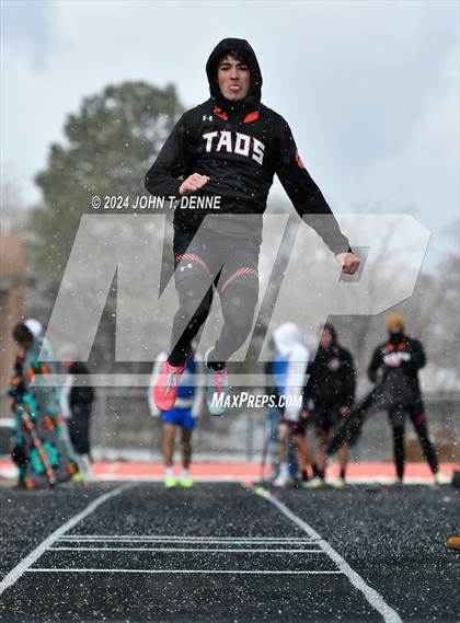 Thumbnail 3 in Taos Invitational photogallery.