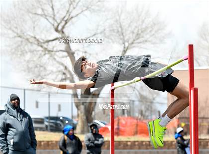 Thumbnail 2 in Taos Invitational photogallery.