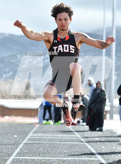 Thumbnail 1 in Taos Invitational photogallery.