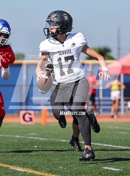 Thumbnail 2 in Servite @ Los Alamitos photogallery.