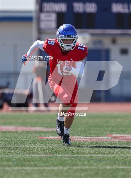 Thumbnail 1 in Servite @ Los Alamitos photogallery.