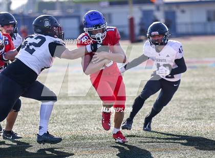 Thumbnail 1 in Servite @ Los Alamitos photogallery.