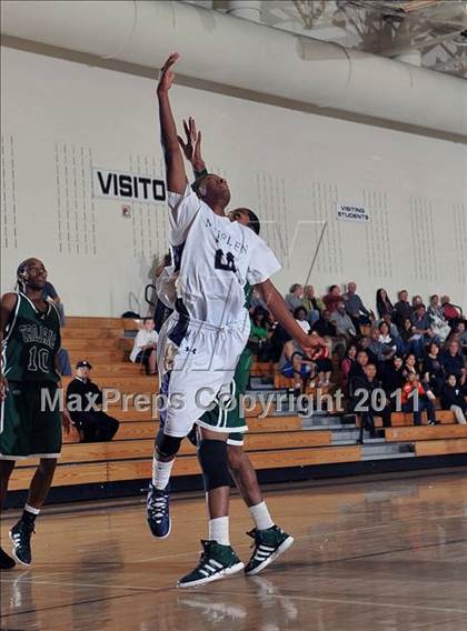 Thumbnail 2 in Aurora Central vs. Mullen (Rock Canyon Winter Shootout) photogallery.