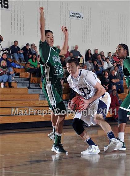 Thumbnail 3 in Aurora Central vs. Mullen (Rock Canyon Winter Shootout) photogallery.