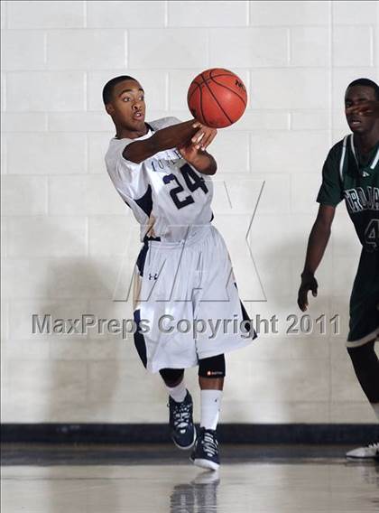 Thumbnail 2 in Aurora Central vs. Mullen (Rock Canyon Winter Shootout) photogallery.