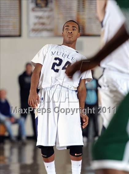 Thumbnail 3 in Aurora Central vs. Mullen (Rock Canyon Winter Shootout) photogallery.
