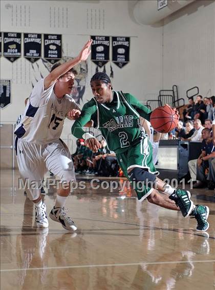 Thumbnail 3 in Aurora Central vs. Mullen (Rock Canyon Winter Shootout) photogallery.