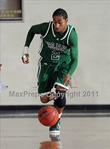 Thumbnail 3 in Aurora Central vs. Mullen (Rock Canyon Winter Shootout) photogallery.