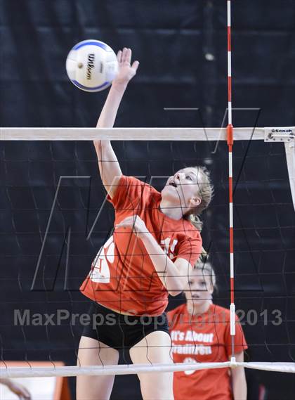 Thumbnail 3 in Wheatmore vs. Hendersonville (NCSHAA 2A Final) photogallery.