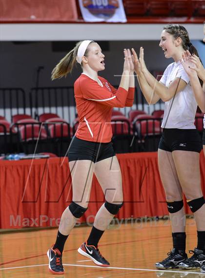 Thumbnail 3 in Wheatmore vs. Hendersonville (NCSHAA 2A Final) photogallery.