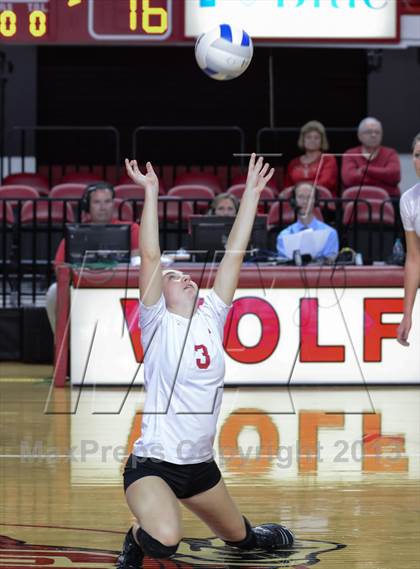 Thumbnail 1 in Wheatmore vs. Hendersonville (NCSHAA 2A Final) photogallery.