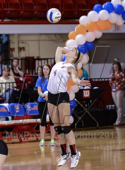 Thumbnail 2 in Wheatmore vs. Hendersonville (NCSHAA 2A Final) photogallery.