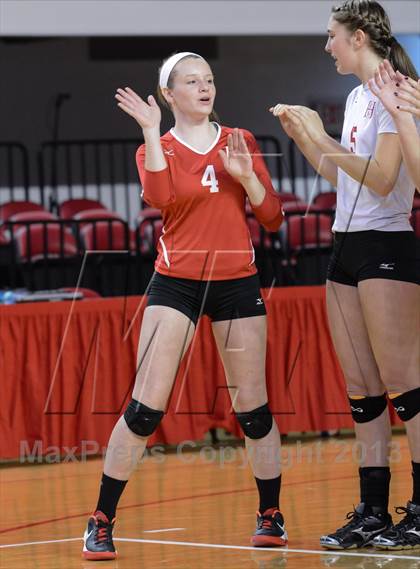Thumbnail 2 in Wheatmore vs. Hendersonville (NCSHAA 2A Final) photogallery.