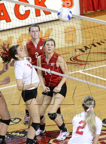 Thumbnail 1 in Wheatmore vs. Hendersonville (NCSHAA 2A Final) photogallery.