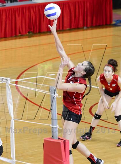 Thumbnail 2 in Wheatmore vs. Hendersonville (NCSHAA 2A Final) photogallery.