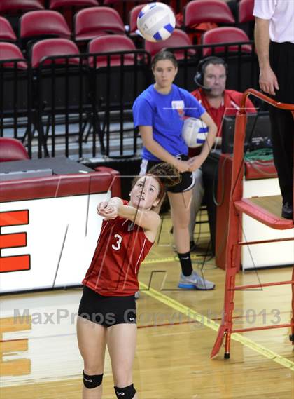 Thumbnail 2 in Wheatmore vs. Hendersonville (NCSHAA 2A Final) photogallery.