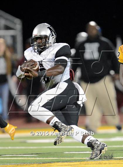 Thumbnail 1 in Northwest vs. St. James (LHSAA Class 3A Quarterfinal) photogallery.