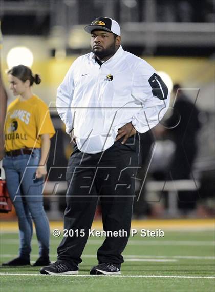 Thumbnail 3 in Northwest vs. St. James (LHSAA Class 3A Quarterfinal) photogallery.