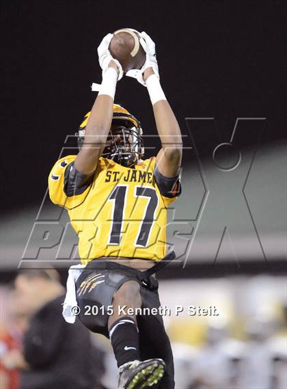 Thumbnail 2 in Northwest vs. St. James (LHSAA Class 3A Quarterfinal) photogallery.