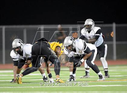Thumbnail 2 in Northwest vs. St. James (LHSAA Class 3A Quarterfinal) photogallery.
