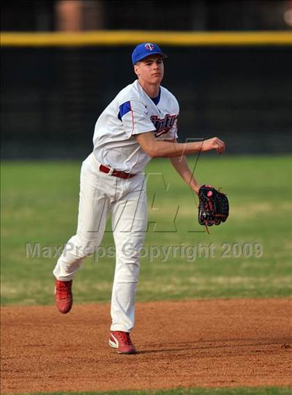 Thumbnail 2 in Naaman Forest vs Trinity Christian (Carrollton Diamond Classic) photogallery.