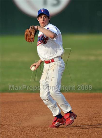 Thumbnail 2 in Naaman Forest vs Trinity Christian (Carrollton Diamond Classic) photogallery.