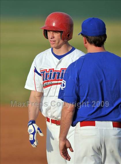Thumbnail 1 in Naaman Forest vs Trinity Christian (Carrollton Diamond Classic) photogallery.