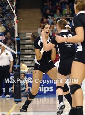Thumbnail 1 in Archbishop Mitty vs. Mira Costa (State D2 Final) photogallery.