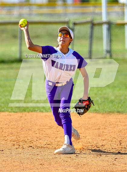 Thumbnail 3 in Warren vs O'Connor photogallery.