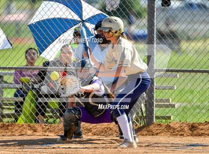 Thumbnail 3 in Warren vs O'Connor photogallery.