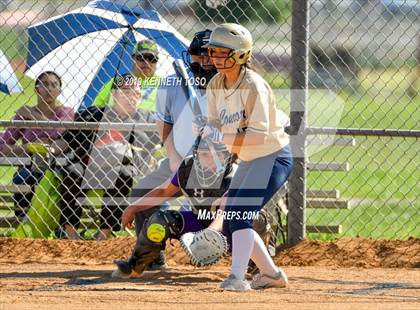 Thumbnail 2 in Warren vs O'Connor photogallery.