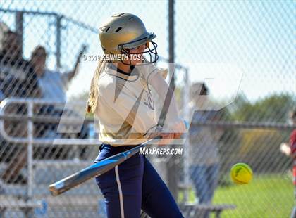 Thumbnail 3 in Warren vs O'Connor photogallery.