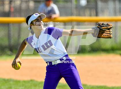 Thumbnail 3 in Warren vs O'Connor photogallery.