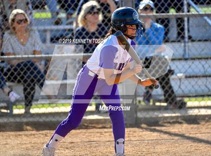 Thumbnail 2 in Warren vs O'Connor photogallery.