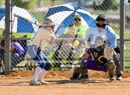 Thumbnail 3 in Warren vs O'Connor photogallery.