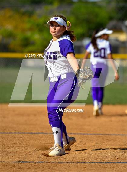 Thumbnail 2 in Warren vs O'Connor photogallery.