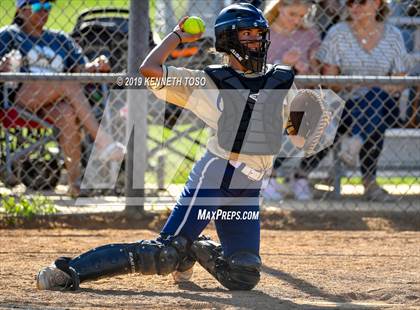 Thumbnail 3 in Warren vs O'Connor photogallery.