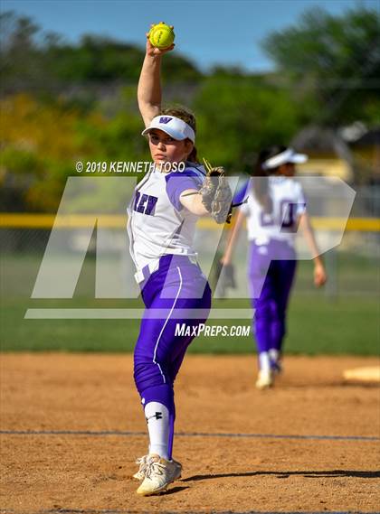 Thumbnail 1 in Warren vs O'Connor photogallery.