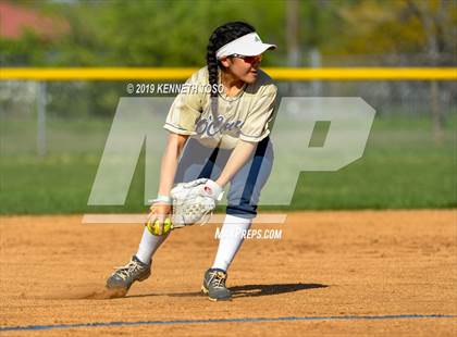 Thumbnail 1 in Warren vs O'Connor photogallery.