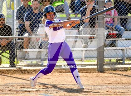 Thumbnail 1 in Warren vs O'Connor photogallery.