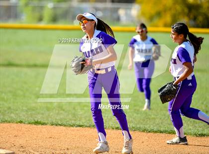 Thumbnail 2 in Warren vs O'Connor photogallery.