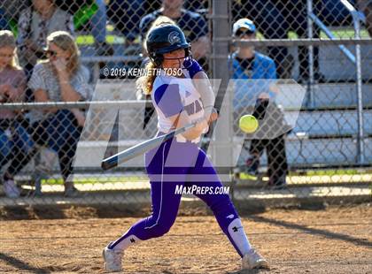 Thumbnail 1 in Warren vs O'Connor photogallery.