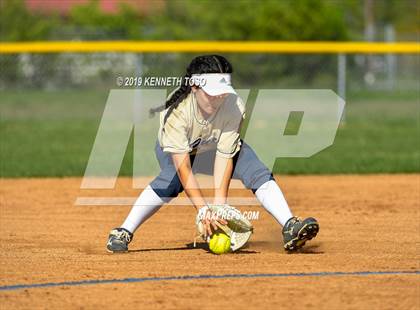 Thumbnail 3 in Warren vs O'Connor photogallery.