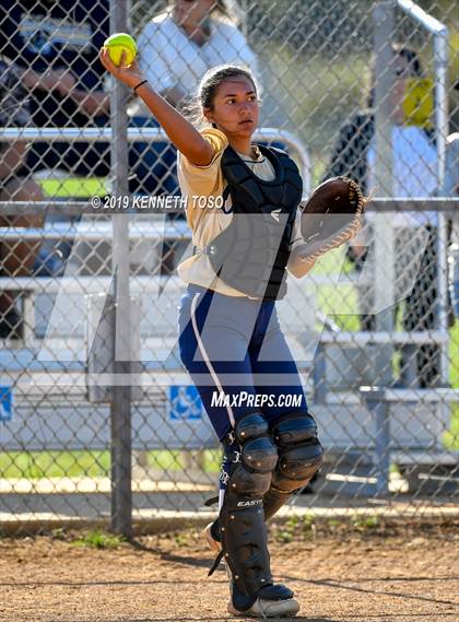 Thumbnail 2 in Warren vs O'Connor photogallery.
