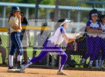 Thumbnail 3 in Warren vs O'Connor photogallery.