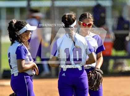 Thumbnail 1 in Warren vs O'Connor photogallery.