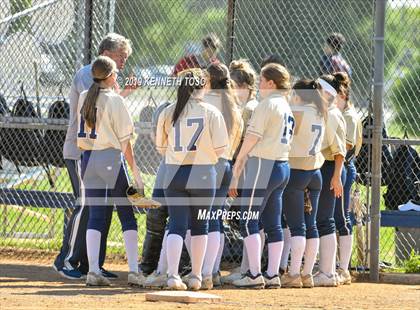 Thumbnail 2 in Warren vs O'Connor photogallery.