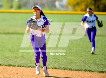 Thumbnail 1 in Warren vs O'Connor photogallery.