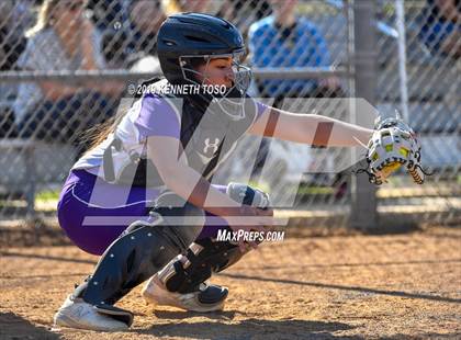 Thumbnail 1 in Warren vs O'Connor photogallery.