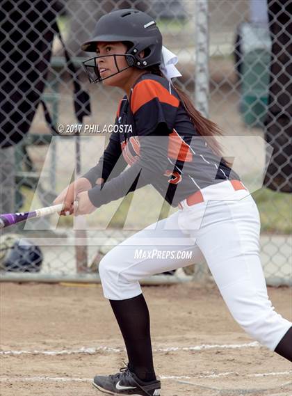 Thumbnail 3 in Lincoln vs Franklin photogallery.